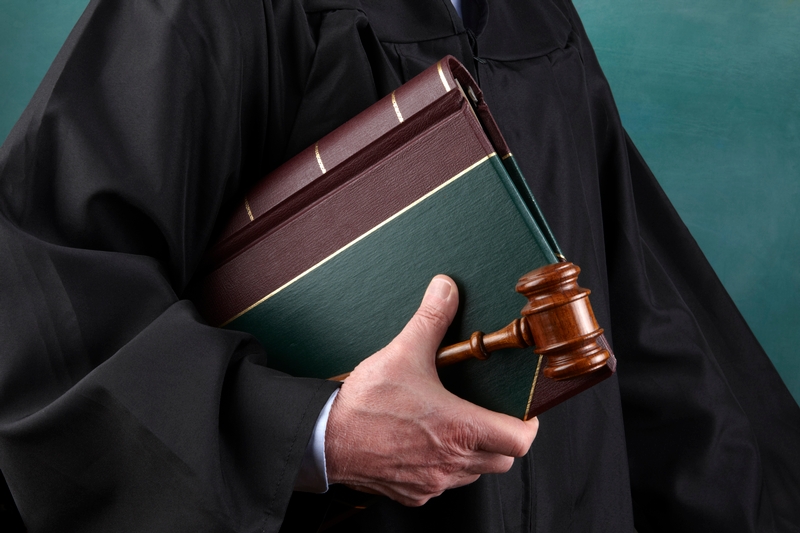 Tranh tụng trong vụ án dân sự